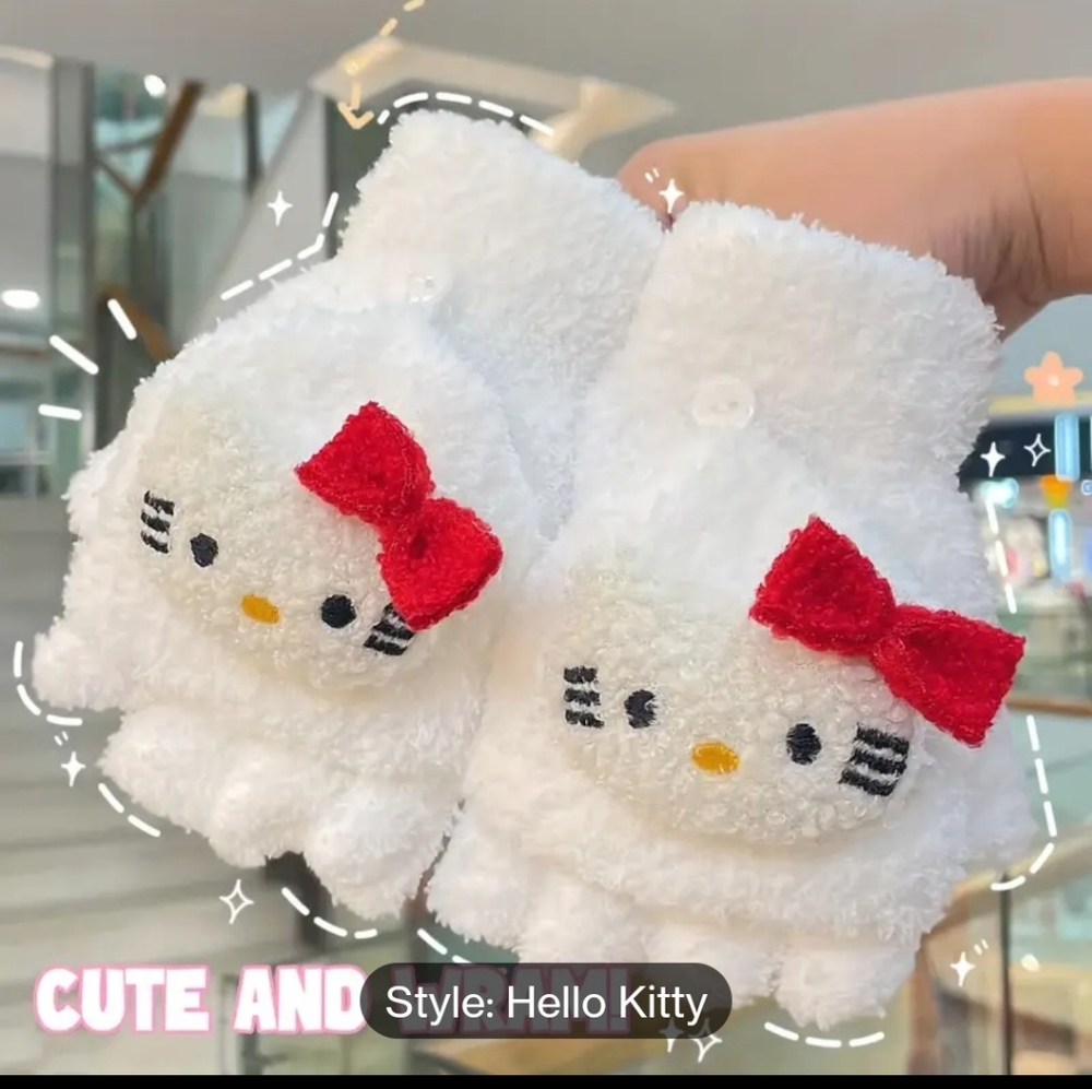 Hello Kitty White plush Gloves, NEW